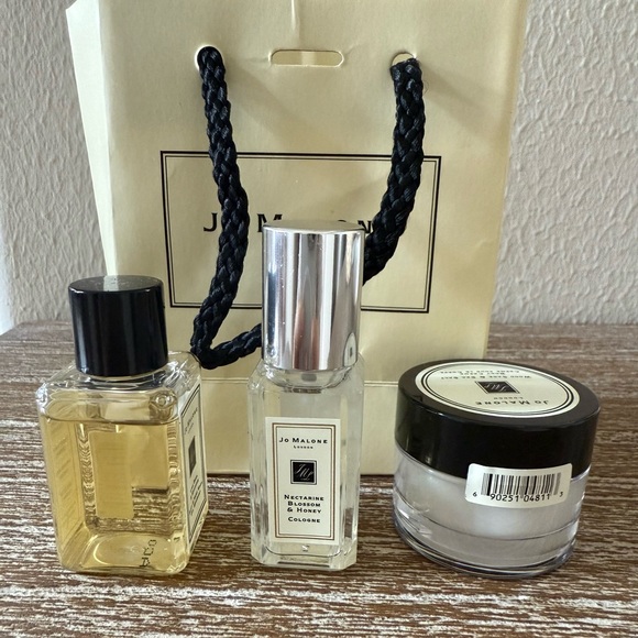 Jo Malone mini set - Picture 3 of 3